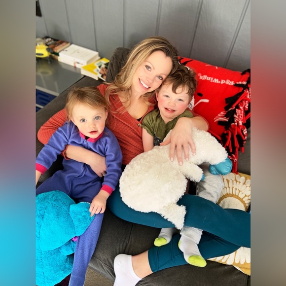 Meet your Posher, Rachel - Picture 1 of 1